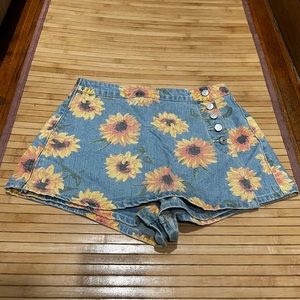 BDG - Urban Outfitters - Sunflower Denim Skort